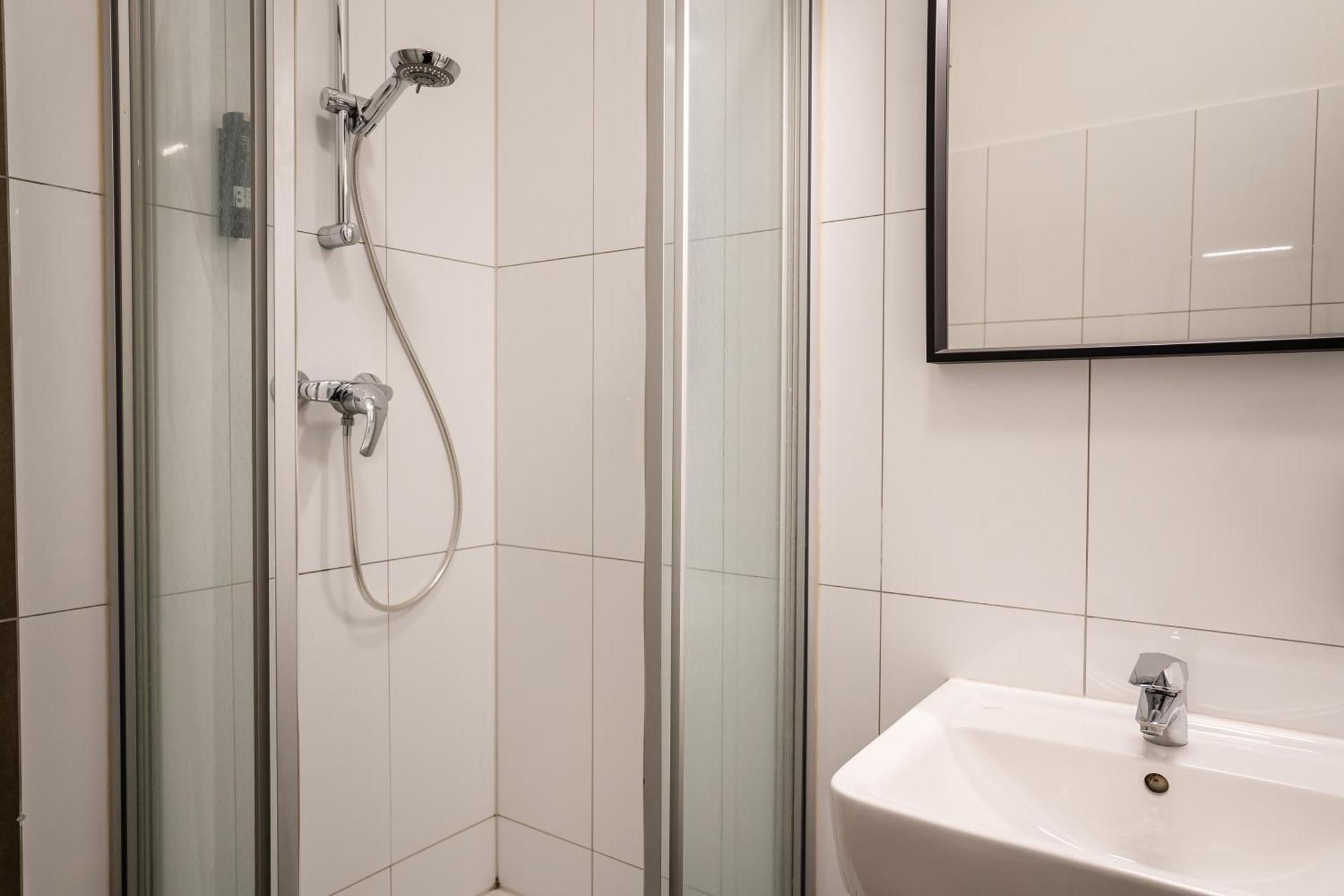 Apartmenthaus Berlin Neukoelln ภายนอก รูปภาพ