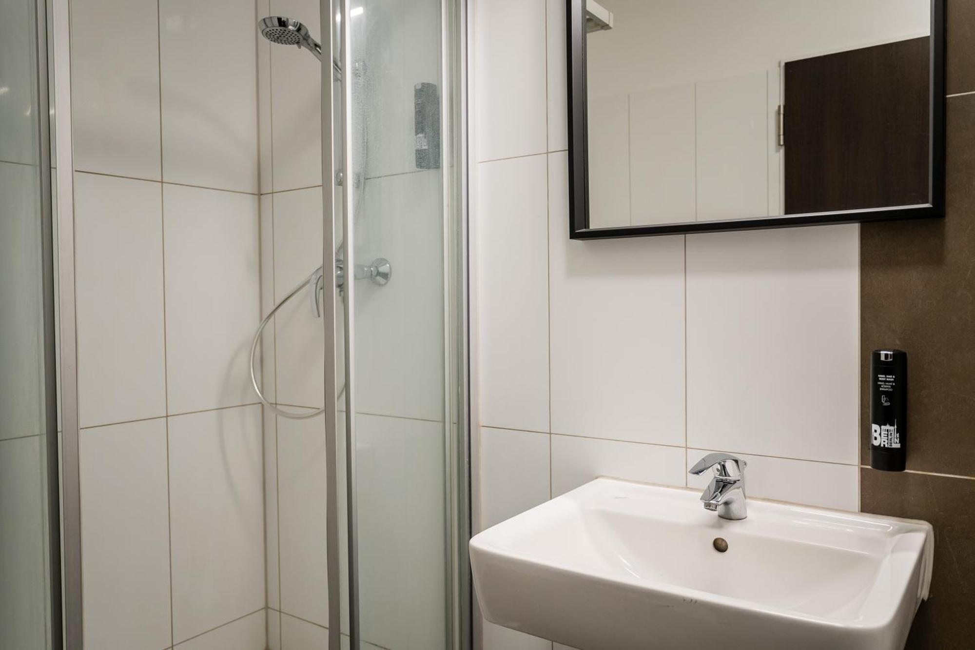 Apartmenthaus Berlin Neukoelln ภายนอก รูปภาพ