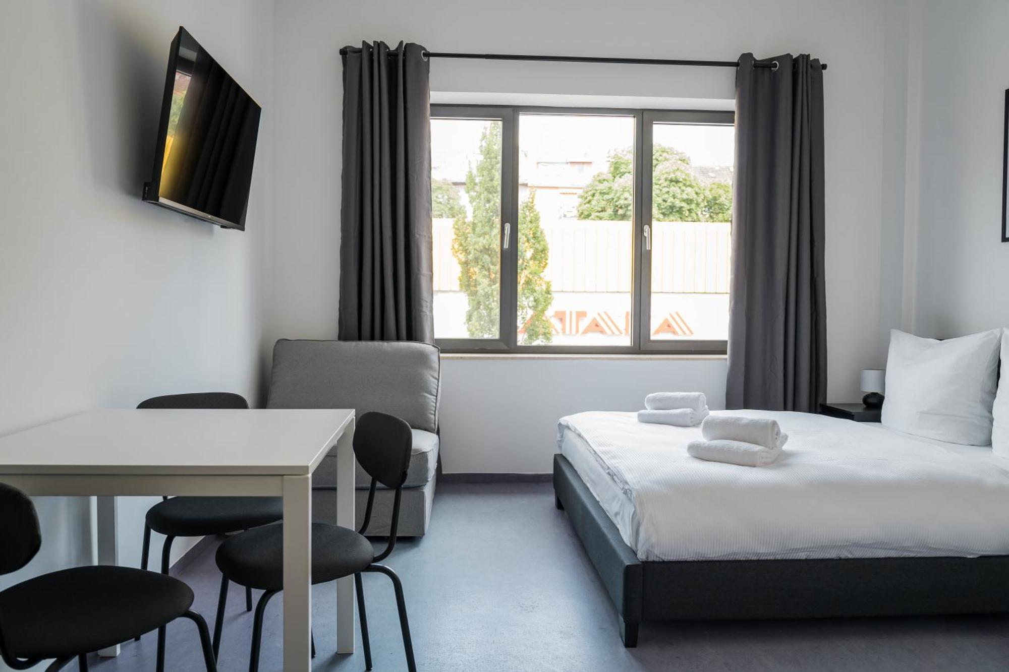 Apartmenthaus Berlin Neukoelln ภายนอก รูปภาพ